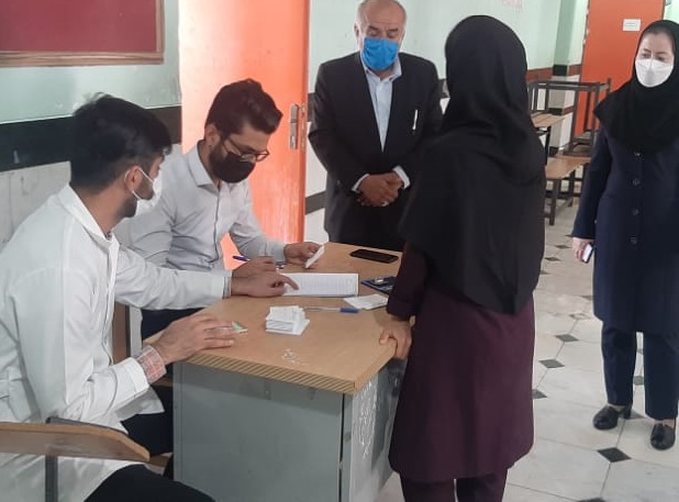 گذر آمار واکسیناسیون کرونای دانش آموزان بهمئی از هزار مورد