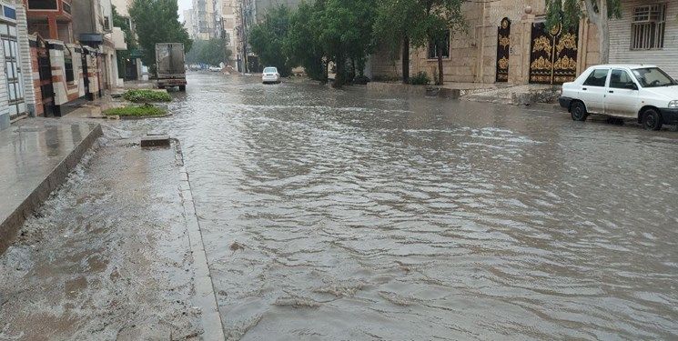 استمرار آبگرفتگی خیابانهای اهواز علی رغم وعده مسوولان