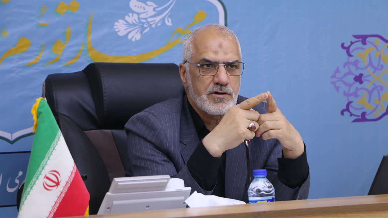 استاندار خوزستان دستور رسیدگی به تخلفات مربوط به اخذ آب بها کشاورزان را صادر کرد