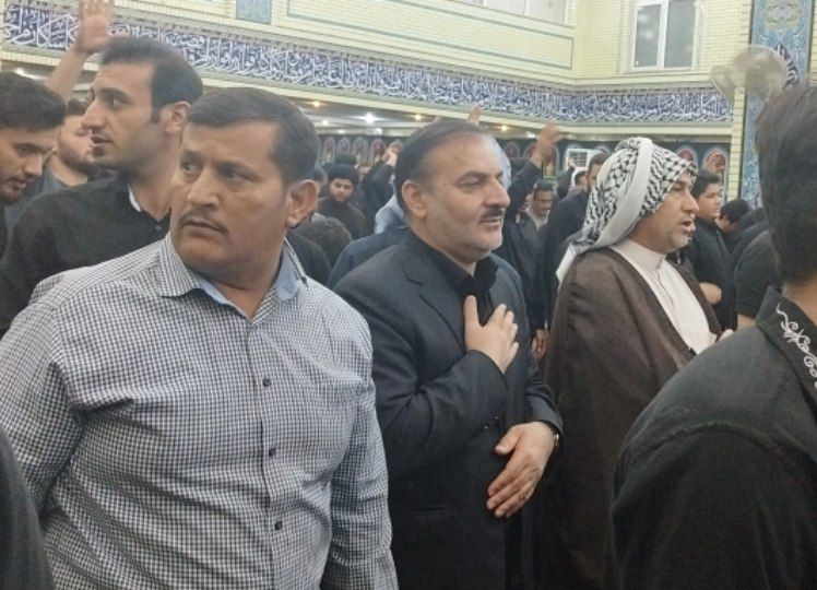 حضور سرپرست آموزش و پرورش ناحیه۳ اهواز در جمع عزادارن حسینی+تصاویر