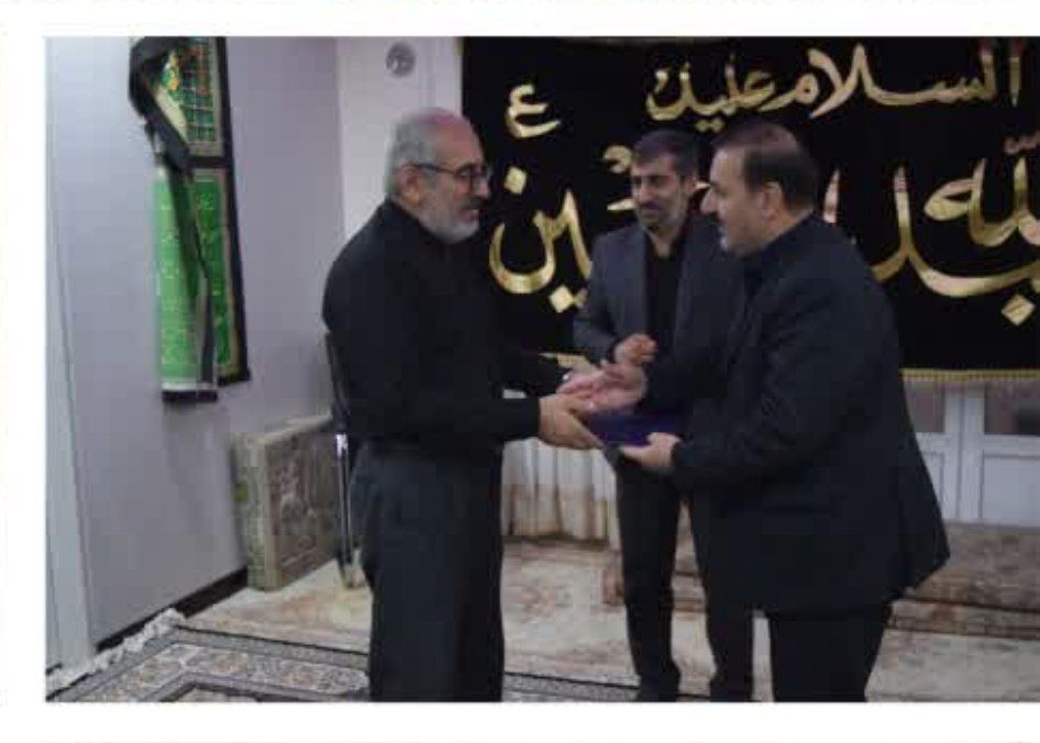 دیدار مدیر آموزش و پرورش ناحیه۳ اهواز با خانواده شهید والامقام هشت سال دفاع مقدس+تصاویر