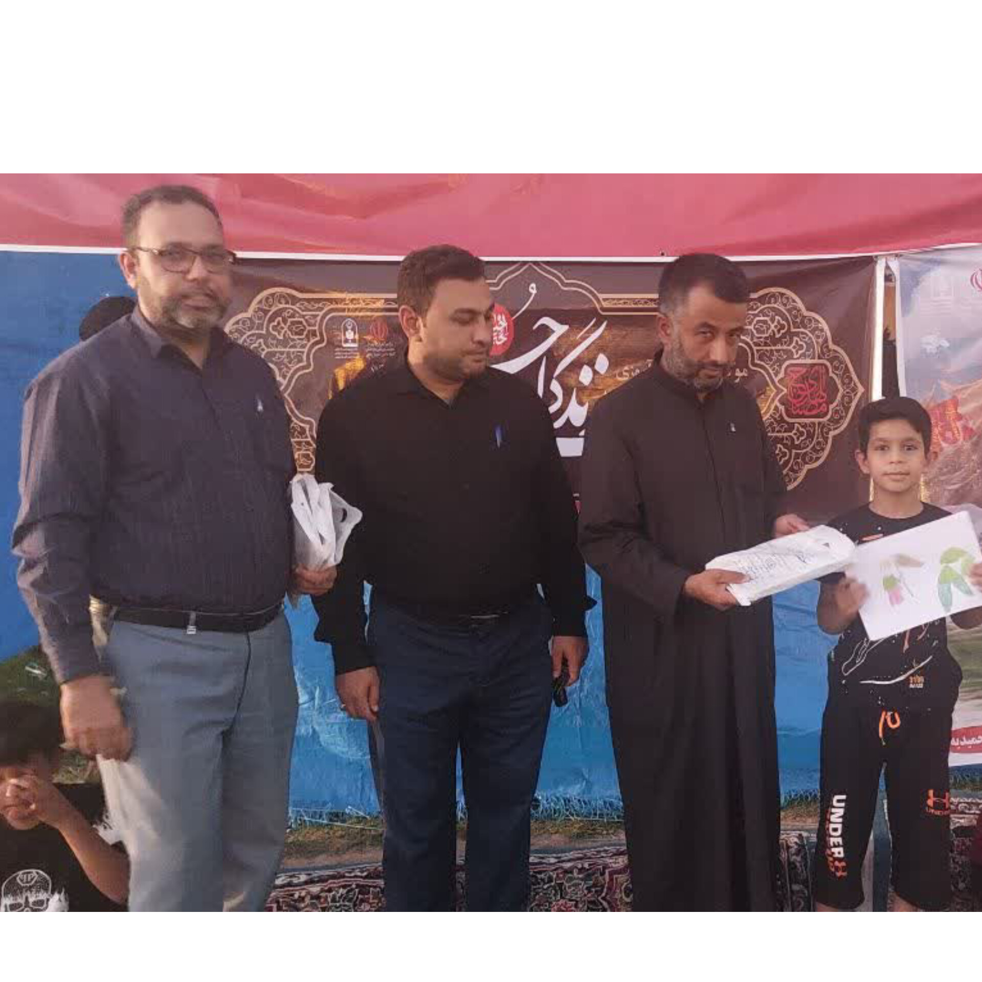 برپایی ایستگاه نقاشی اداره آموزش وپرورش حمیدیه در موکب انصارالحسین