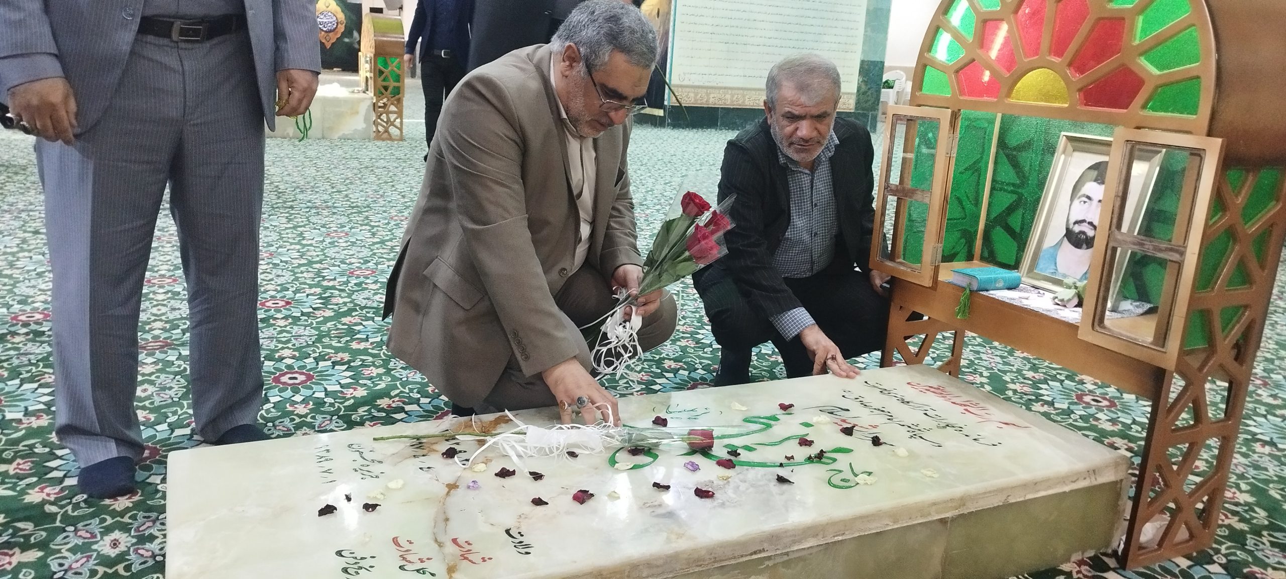 ادای احترام مدیرکل آموزش و پرورش خوزستان به «مقام شامخ شهدا» در اولین روز سال تحصیلی«۱۴٠۳-۱۴٠۲»+تصاویر