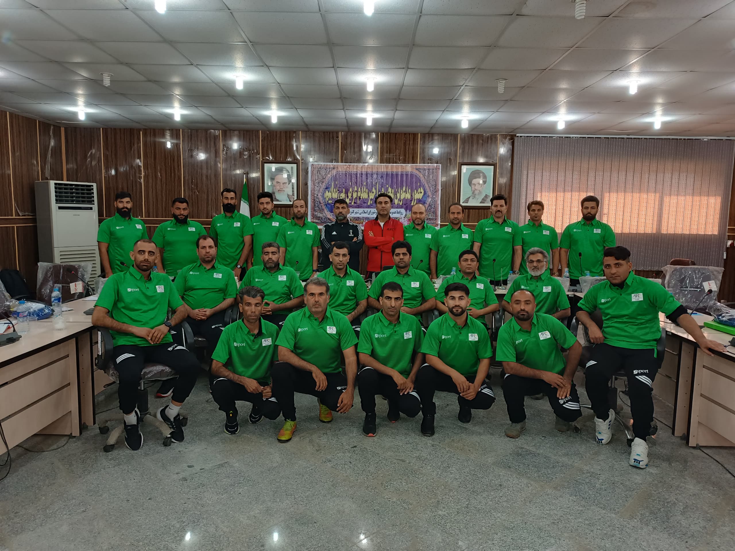 *⭕دوره مربیگری درجه D فوتبال آسیا برای اولین بار در شهرستان گتوند به مدرسی فرزند عقیلی دکتر داریوش هرمزی