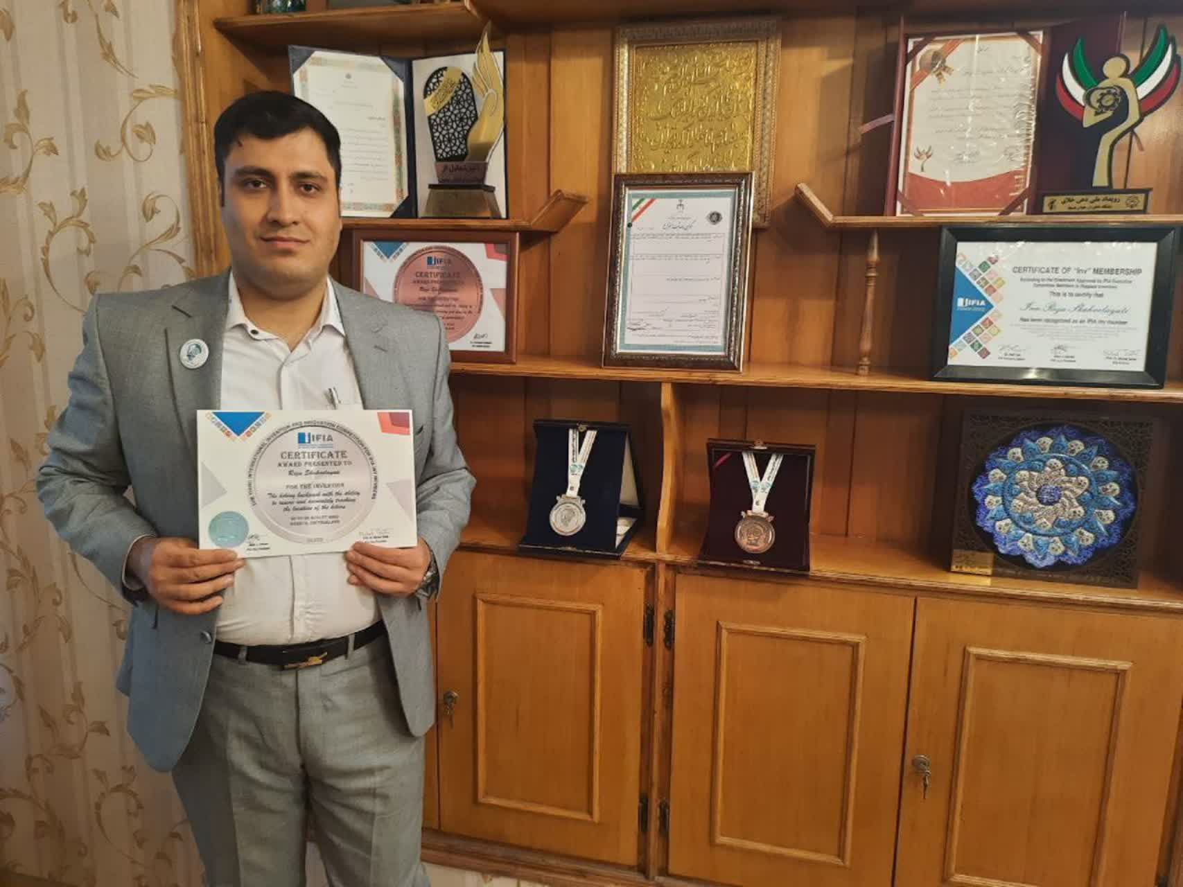 دومین مدال جهانی ثبت اختراع بر گردن نخبه لر بروجردی