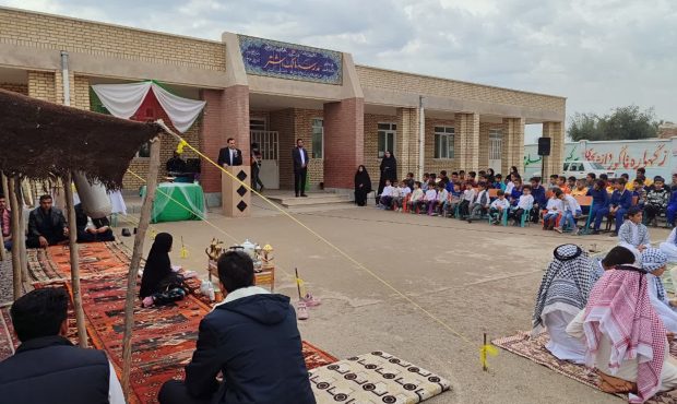 برپایی مراسم با شکوه روز پدر بصورت بومی_محلی در دبستان مالک اشتر شهرستان حمیدیه