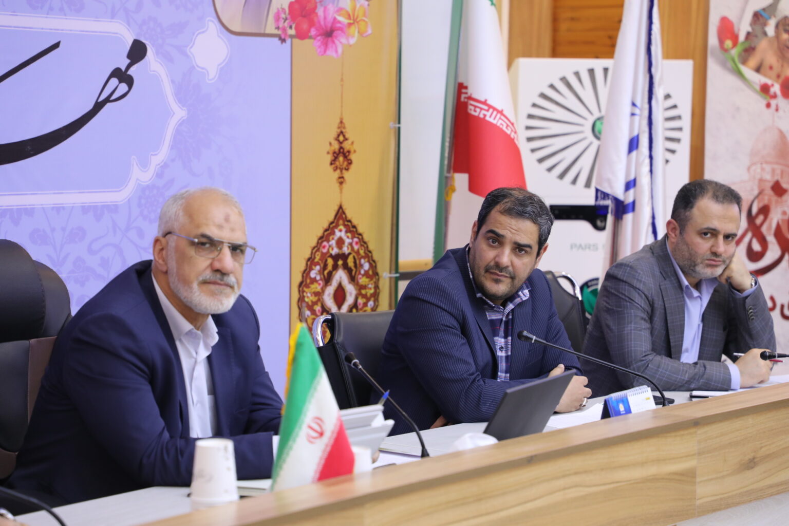 مدیران، فرمانداران و رؤسای بانک‌ها باید جهت رونق بخش معدن توجه ویژه داشته باشند