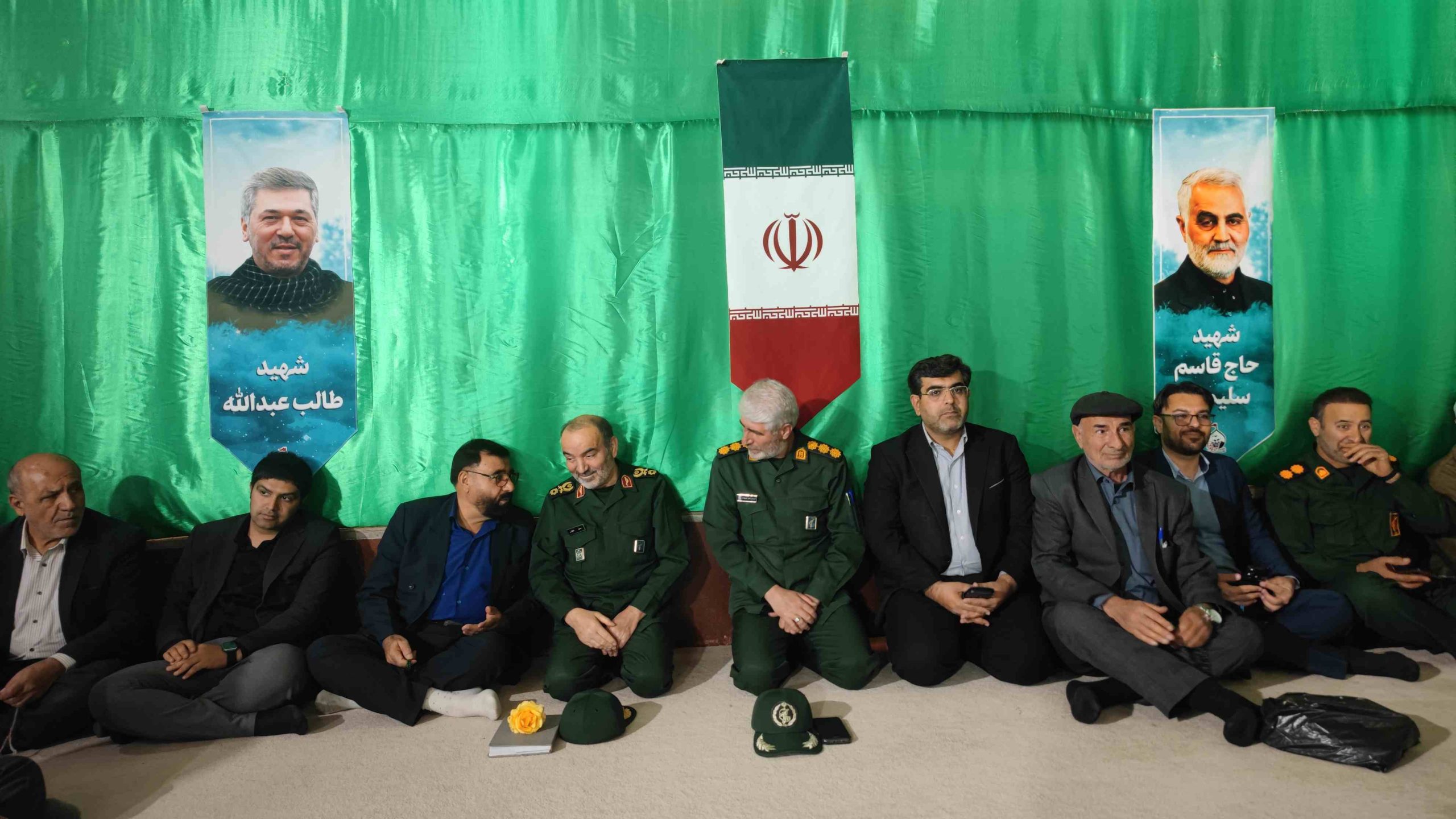 حاج قاسم نماد «محور مقاومت» بود که پایه‌های جمهوری اسلامی بر آن بنا شده است