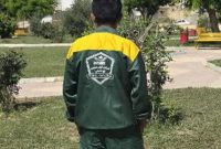توزیع لباس ویژه میان کارگران بهداشت و فضای سبز لیکک