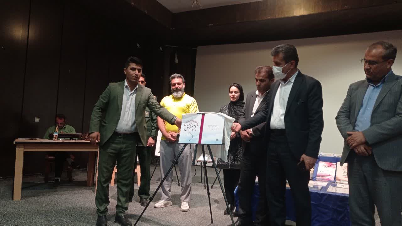 برگزاری نخستین نمایشگاه کتاب بهمئی/رونمایی از آثار مکتوب نویسندگان شهرستان بهمئی