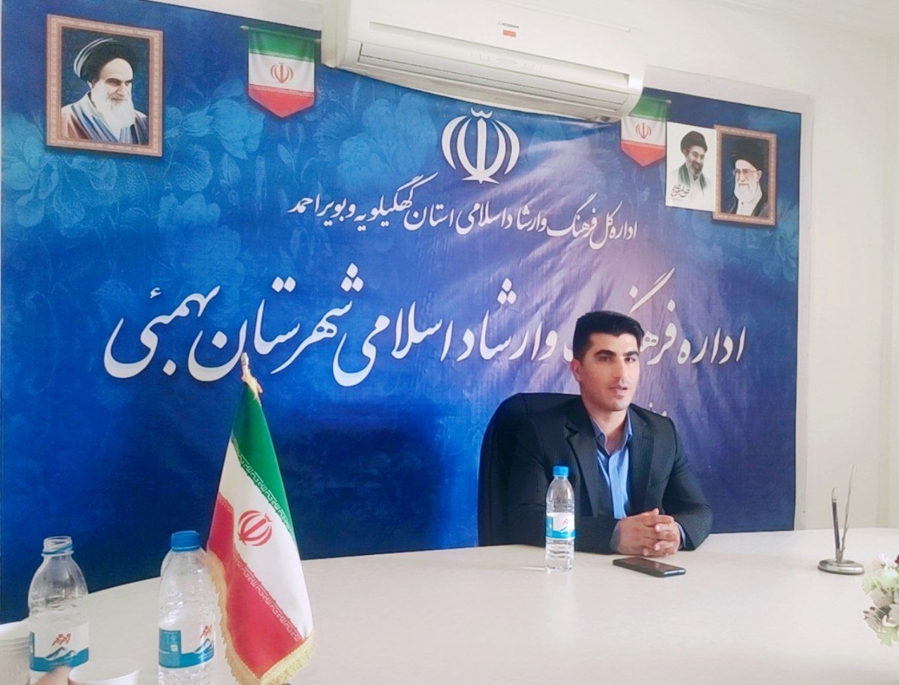 خبرنگاران شهرستان بهمئی تجلیل شدند؛ تأکید بر همدلی و نقش‌آفرینی رسانه در توسعه شهرستان